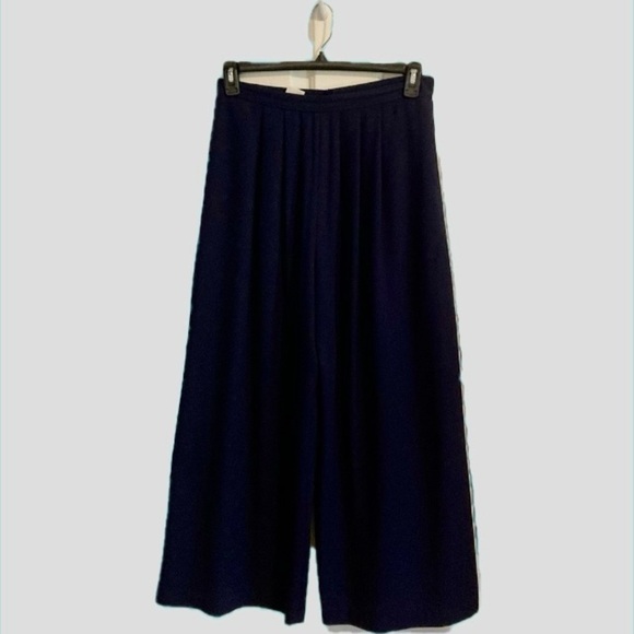 Vintage Donna Morgan evening pantsuit. Navy crepe fabric; palazzo pants. Size 12 - Picture 13 of 13